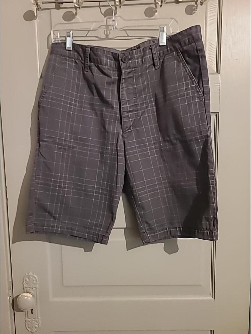Vintage Vurt Clothing Brand Skateboarding Shorts 34 Waist Plaid Design